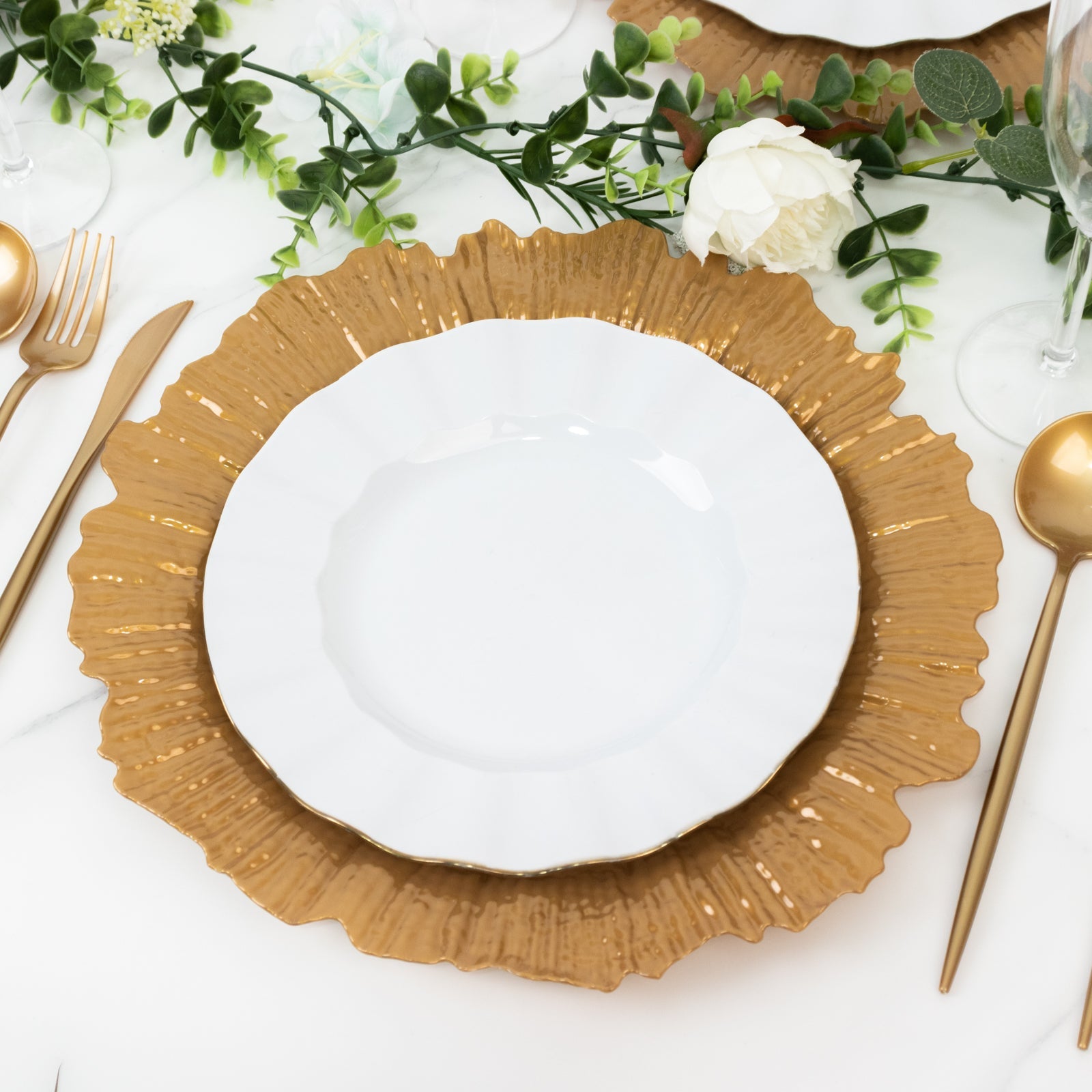 10 Pack Economy Reef Plastic Charger Plates – 13" Gold Dinner Plate Chargers for Weddings, Parties & Catering