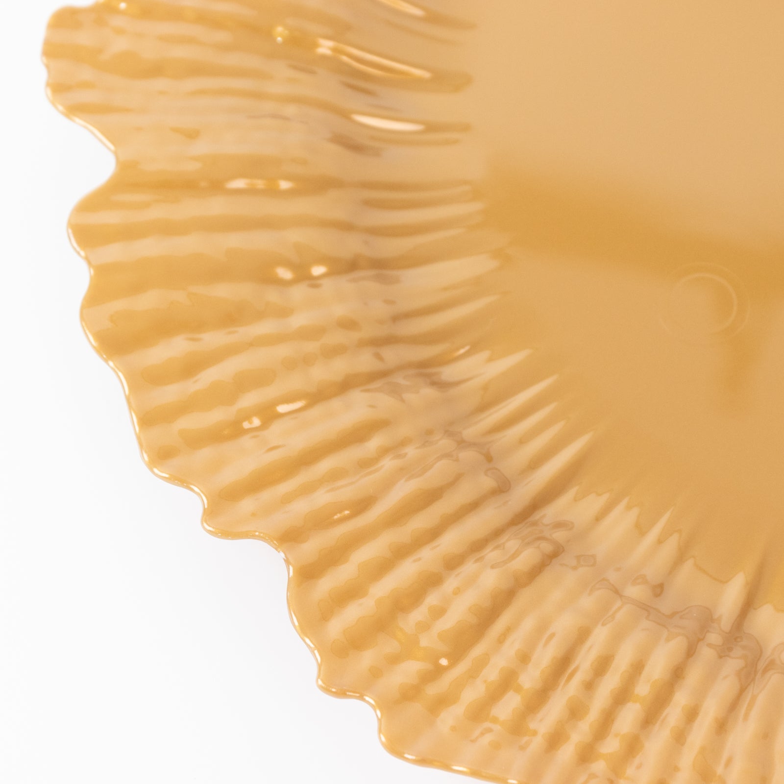 10 Pack Economy Reef Plastic Charger Plates – 13" Gold Dinner Plate Chargers for Weddings, Parties & Catering