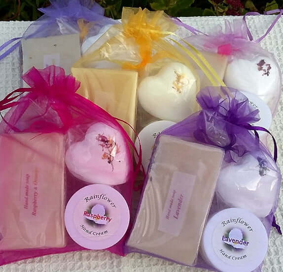100 Pack Chocolate Organza Gift Bags with Drawstring, 5" x 7" – Wedding Party Favor Bags