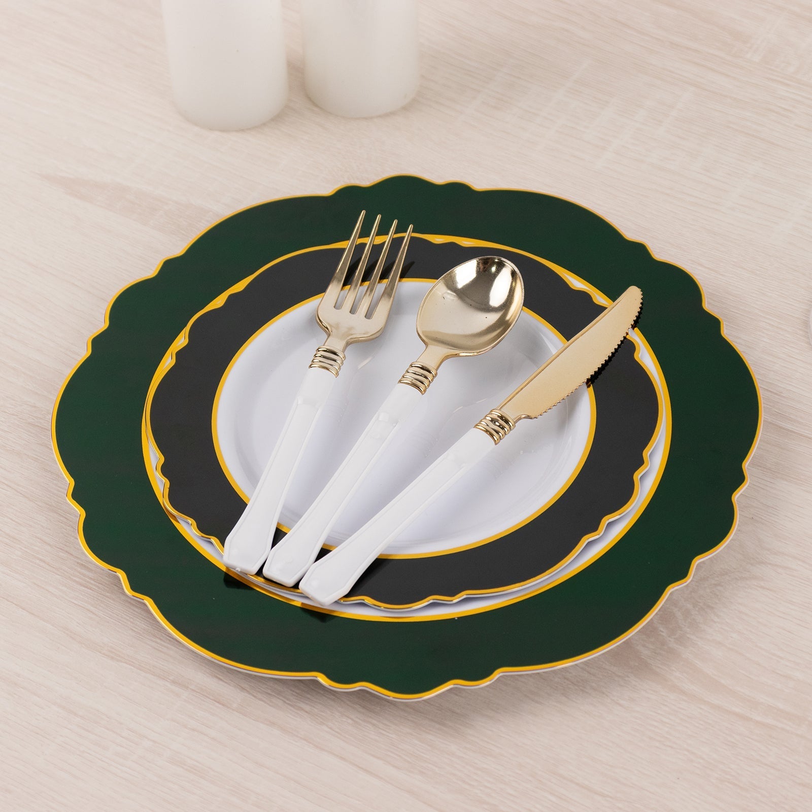 10-Pack Plastic 8" Round Dessert Plates in White with Hunter Emerald Green Blossom Design & Gold Edging - Disposable Salad Appetizer Plates