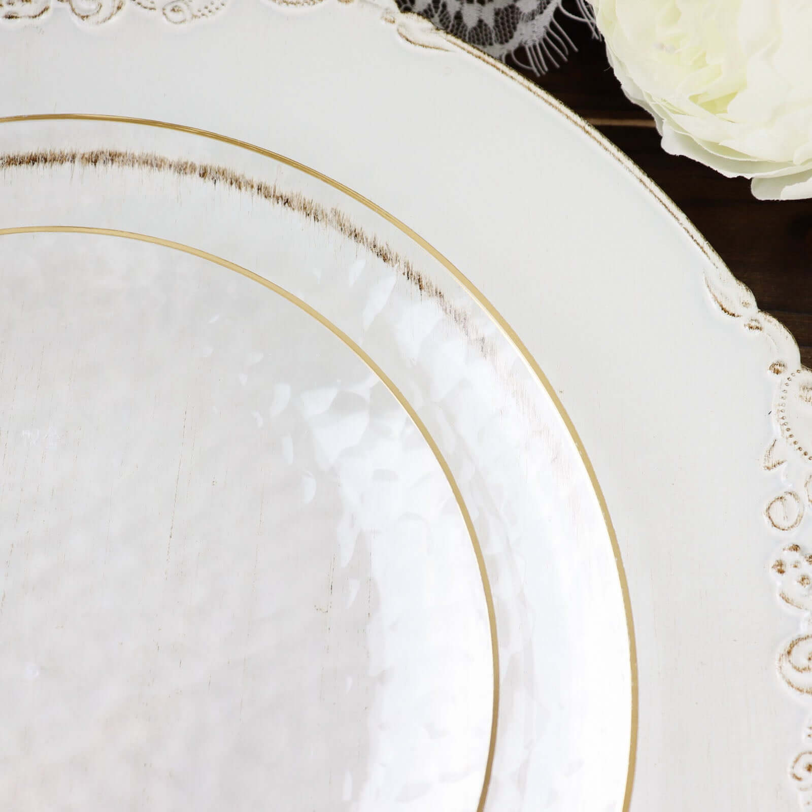10-Pack Plastic 7" Round Dessert Appetizer Plates in Clear Hammered Design with Gold Rim - Modern Disposable Salad Plates